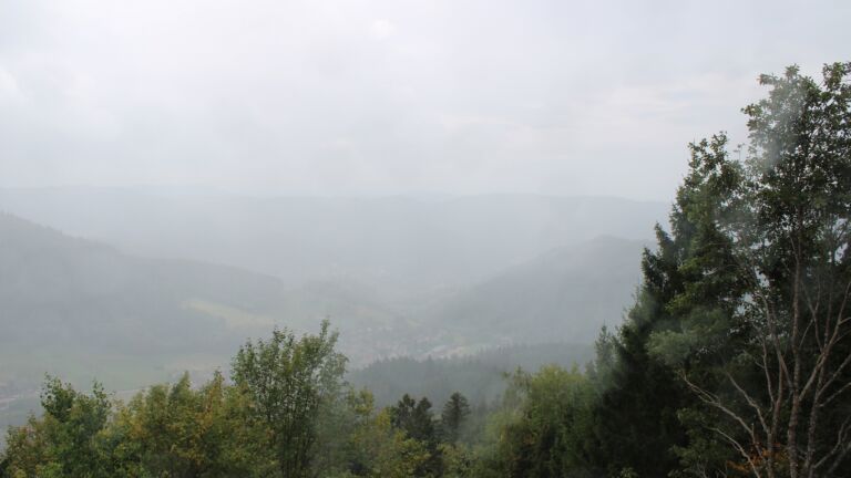Dieses Bild zeigt eine Webcam-Aufnahme vom Achertal, aufgenommen am Donnerstag, den 01.10.2026 um 14:10 Uhr. Die Temperatur betrug 18.6°C.