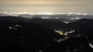 Dieses Bild zeigt eine Webcam-Aufnahme vom Achertal, aufgenommen am Mittwoch, den 14.01.2026 um 18:20 Uhr. Die Temperatur betrug 5.1°C.