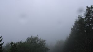 Dieses Bild zeigt eine Webcam-Aufnahme vom Achertal, aufgenommen am Mittwoch, den 01.07.2026 um 08:40 Uhr. Die Temperatur betrug 16.8°C.