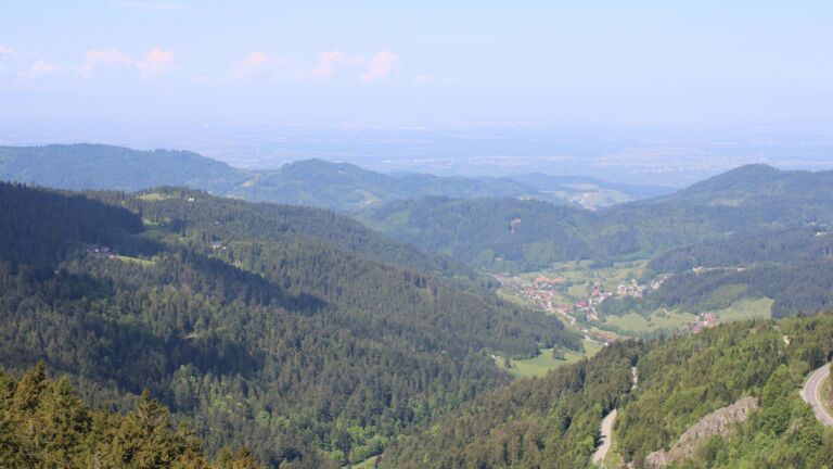 Dieses Bild zeigt eine Webcam-Aufnahme vom Achertal, aufgenommen am Samstag, den 09.05.2026 um 11:10 Uhr. Die Temperatur betrug 15.8°C.