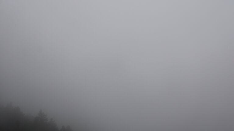Dieses Bild zeigt eine Webcam-Aufnahme vom Achertal, aufgenommen am Montag, den 15.09.2025 um 18:30 Uhr. Die Temperatur betrug 12.3°C.