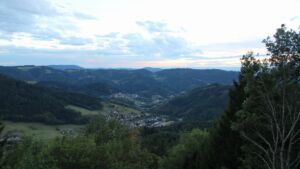 Dieses Bild zeigt eine Webcam-Aufnahme vom Achertal, aufgenommen am Sonntag, den 30.08.2026 um 20:10 Uhr. Die Temperatur betrug 20.4°C.