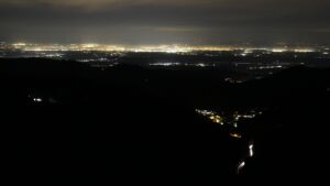 Dieses Bild zeigt eine Webcam-Aufnahme vom Achertal, aufgenommen am Samstag, den 01.11.2025 um 02:30 Uhr. Die Temperatur betrug 11.6°C.