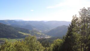 Dieses Bild zeigt eine Webcam-Aufnahme vom Achertal, aufgenommen am Mittwoch, den 23.09.2026 um 17:10 Uhr. Die Temperatur betrug 23.1°C.