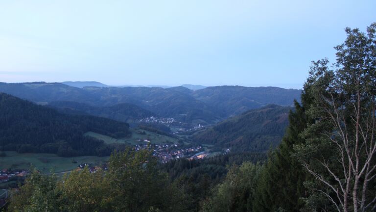 Dieses Bild zeigt eine Webcam-Aufnahme vom Achertal, aufgenommen am Donnerstag, den 15.10.2026 um 07:30 Uhr. Die Temperatur betrug 11.4°C.