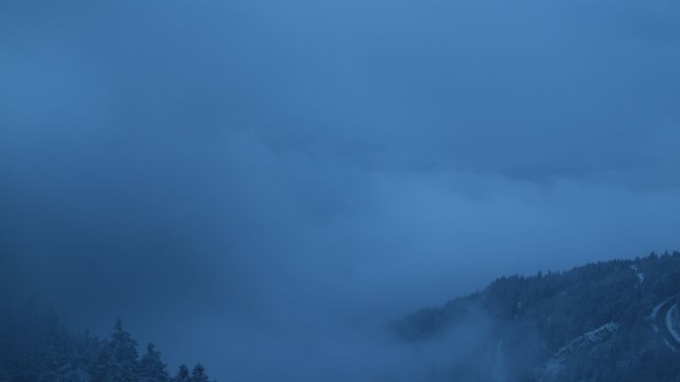 Dieses Bild zeigt eine Webcam-Aufnahme vom Achertal, aufgenommen am Freitag, den 21.11.2025 um 07:10 Uhr. Die Temperatur betrug -4.6°C.