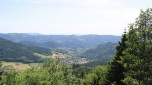 Dieses Bild zeigt eine Webcam-Aufnahme vom Achertal, aufgenommen am Samstag, den 30.05.2026 um 15:40 Uhr. Die Temperatur betrug 30.9°C.