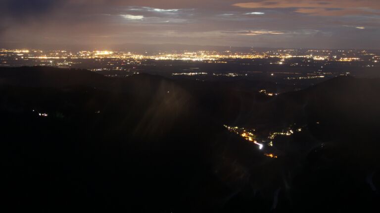 Dieses Bild zeigt eine Webcam-Aufnahme vom Achertal, aufgenommen am Montag, den 21.07.2025 um 22:30 Uhr. Die Temperatur betrug 11.4°C.