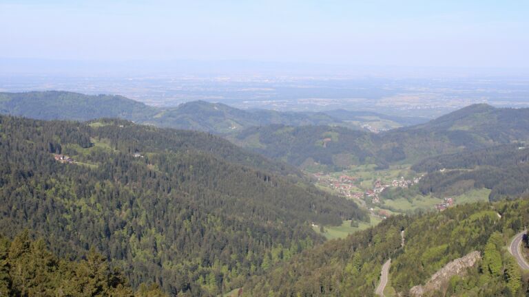 Dieses Bild zeigt eine Webcam-Aufnahme vom Achertal, aufgenommen am Mittwoch, den 29.04.2026 um 09:20 Uhr. Die Temperatur betrug 8.2°C.