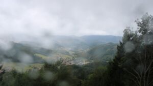 Dieses Bild zeigt eine Webcam-Aufnahme vom Achertal, aufgenommen am Sonntag, den 30.08.2026 um 11:00 Uhr. Die Temperatur betrug 15.1°C.