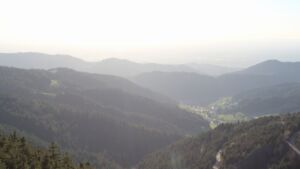 Dieses Bild zeigt eine Webcam-Aufnahme vom Achertal, aufgenommen am Mittwoch, den 08.04.2026 um 19:00 Uhr. Die Temperatur betrug 16.1°C.