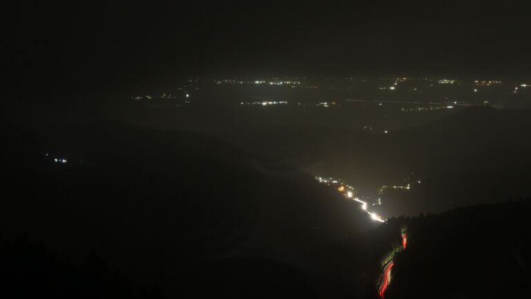 Dieses Bild zeigt eine Webcam-Aufnahme vom Achertal, aufgenommen am Donnerstag, den 23.10.2025 um 06:00 Uhr. Die Temperatur betrug 10.2°C.