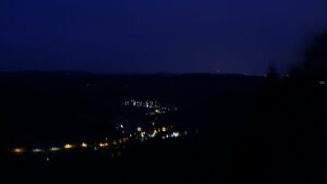 Dieses Bild zeigt eine Webcam-Aufnahme vom Achertal, aufgenommen am Samstag, den 30.05.2026 um 04:20 Uhr. Die Temperatur betrug 17.7°C.