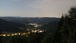 Dieses Bild zeigt eine Webcam-Aufnahme vom Achertal, aufgenommen am Sonntag, den 02.08.2026 um 02:30 Uhr. Die Temperatur betrug 19.4°C.