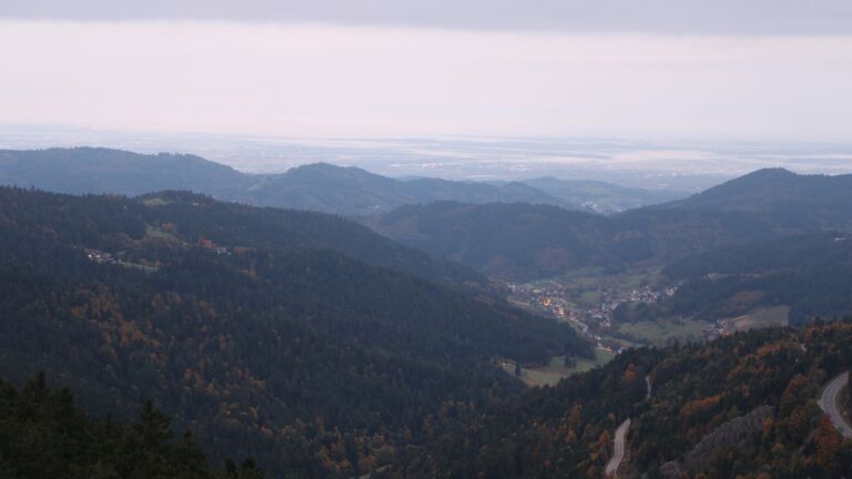 Dieses Bild zeigt eine Webcam-Aufnahme vom Achertal, aufgenommen am Sonntag, den 12.10.2025 um 07:20 Uhr. Die Temperatur betrug 5.8°C.