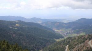 Dieses Bild zeigt eine Webcam-Aufnahme vom Achertal, aufgenommen am Dienstag, den 17.03.2026 um 12:50 Uhr. Die Temperatur betrug 7.2°C.