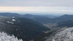 Dieses Bild zeigt eine Webcam-Aufnahme vom Achertal, aufgenommen am Donnerstag, den 27.11.2025 um 08:40 Uhr. Die Temperatur betrug -3°C.