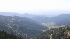 Dieses Bild zeigt eine Webcam-Aufnahme vom Achertal, aufgenommen am Montag, den 20.04.2026 um 17:40 Uhr. Die Temperatur betrug 6.9°C.