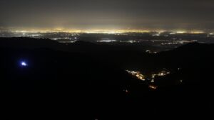 Dieses Bild zeigt eine Webcam-Aufnahme vom Achertal, aufgenommen am Donnerstag, den 18.12.2025 um 05:30 Uhr. Die Temperatur betrug 5.3°C.