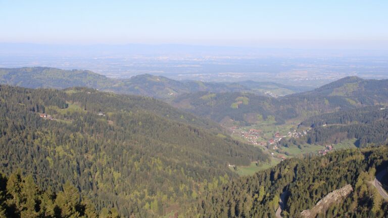 Dieses Bild zeigt eine Webcam-Aufnahme vom Achertal, aufgenommen am Donnerstag, den 23.04.2026 um 08:20 Uhr. Die Temperatur betrug 7.8°C.