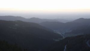 Dieses Bild zeigt eine Webcam-Aufnahme vom Achertal, aufgenommen am Donnerstag, den 12.03.2026 um 18:50 Uhr. Die Temperatur betrug 4.2°C.