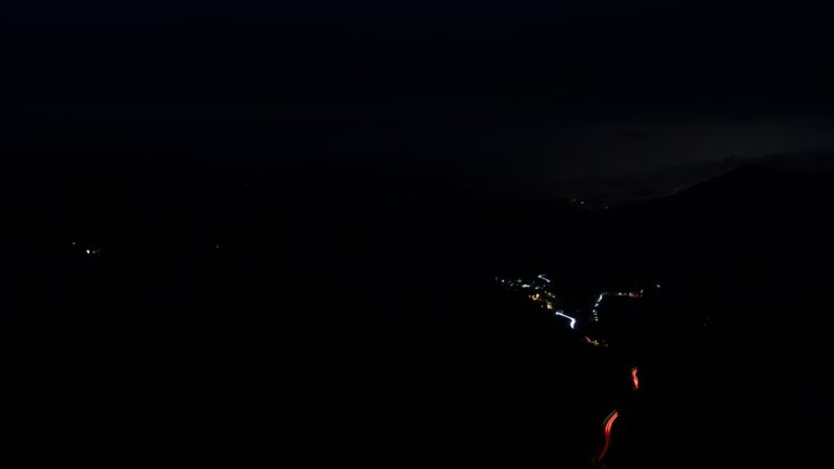 Dieses Bild zeigt eine Webcam-Aufnahme vom Achertal, aufgenommen am Donnerstag, den 28.08.2025 um 05:40 Uhr. Die Temperatur betrug 13.8°C.