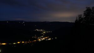 Dieses Bild zeigt eine Webcam-Aufnahme vom Achertal, aufgenommen am Mittwoch, den 07.10.2026 um 19:40 Uhr. Die Temperatur betrug 18°C.