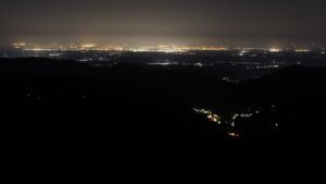 Dieses Bild zeigt eine Webcam-Aufnahme vom Achertal, aufgenommen am Mittwoch, den 02.07.2025 um 01:30 Uhr. Die Temperatur betrug 24.1°C.