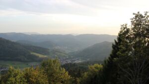 Dieses Bild zeigt eine Webcam-Aufnahme vom Achertal, aufgenommen am Dienstag, den 29.09.2026 um 18:40 Uhr. Die Temperatur betrug 23.8°C.