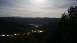 Dieses Bild zeigt eine Webcam-Aufnahme vom Achertal, aufgenommen am Donnerstag, den 24.09.2026 um 02:00 Uhr. Die Temperatur betrug 15.1°C.