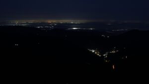 Dieses Bild zeigt eine Webcam-Aufnahme vom Achertal, aufgenommen am Freitag, den 12.12.2025 um 07:00 Uhr. Die Temperatur betrug 7.1°C.