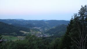 Dieses Bild zeigt eine Webcam-Aufnahme vom Achertal, aufgenommen am Samstag, den 20.06.2026 um 05:20 Uhr. Die Temperatur betrug 22.3°C.
