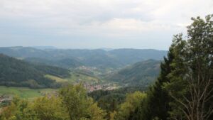 Dieses Bild zeigt eine Webcam-Aufnahme vom Achertal, aufgenommen am Mittwoch, den 07.10.2026 um 18:10 Uhr. Die Temperatur betrug 19.9°C.