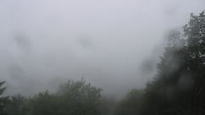 Dieses Bild zeigt eine Webcam-Aufnahme vom Achertal, aufgenommen am Freitag, den 12.06.2026 um 11:10 Uhr. Die Temperatur betrug 10°C.