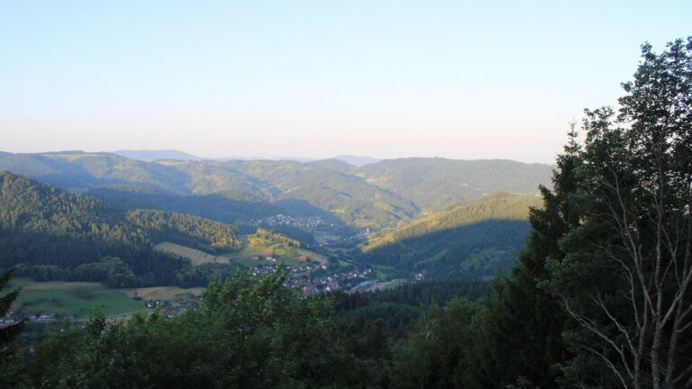 Dieses Bild zeigt eine Webcam-Aufnahme vom Achertal, aufgenommen am Mittwoch, den 24.06.2026 um 06:30 Uhr. Die Temperatur betrug 24.3°C.