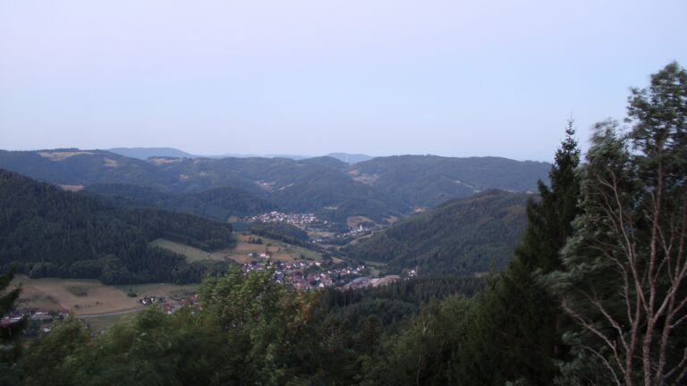 Dieses Bild zeigt eine Webcam-Aufnahme vom Achertal, aufgenommen am Samstag, den 08.08.2026 um 05:50 Uhr. Die Temperatur betrug 17.5°C.