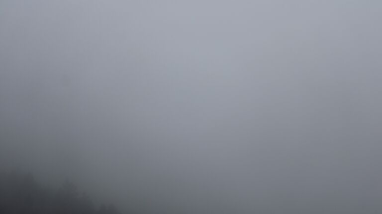 Dieses Bild zeigt eine Webcam-Aufnahme vom Achertal, aufgenommen am Montag, den 08.12.2025 um 09:00 Uhr. Die Temperatur betrug 7.7°C.