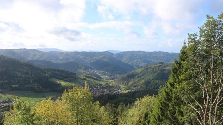 Dieses Bild zeigt eine Webcam-Aufnahme vom Achertal, aufgenommen am Donnerstag, den 22.10.2026 um 12:00 Uhr. Die Temperatur betrug 9.2°C.