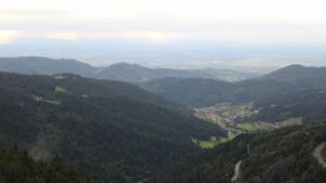 Dieses Bild zeigt eine Webcam-Aufnahme vom Achertal, aufgenommen am Sonntag, den 14.09.2025 um 18:40 Uhr. Die Temperatur betrug 12.1°C.