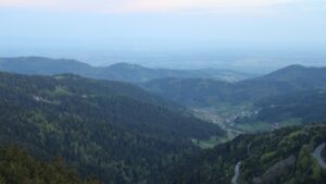 Dieses Bild zeigt eine Webcam-Aufnahme vom Achertal, aufgenommen am Dienstag, den 28.04.2026 um 06:20 Uhr. Die Temperatur betrug 9.4°C.