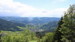 Dieses Bild zeigt eine Webcam-Aufnahme vom Achertal, aufgenommen am Samstag, den 16.05.2026 um 15:30 Uhr. Die Temperatur betrug 8.6°C.