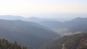 Dieses Bild zeigt eine Webcam-Aufnahme vom Achertal, aufgenommen am Donnerstag, den 26.02.2026 um 16:30 Uhr. Die Temperatur betrug 11.9°C.