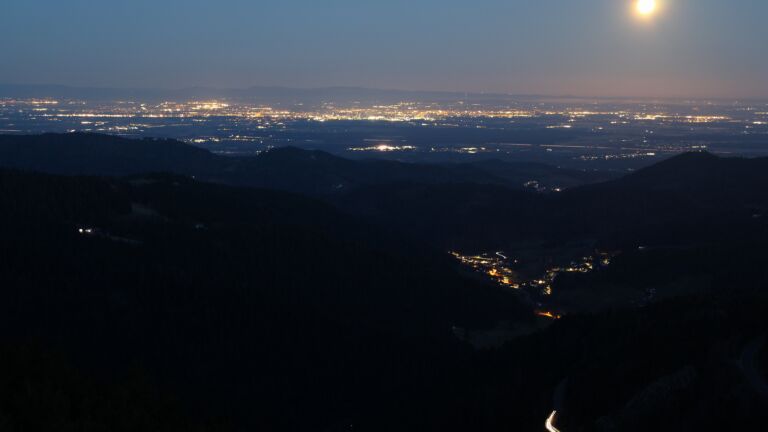 Dieses Bild zeigt eine Webcam-Aufnahme vom Achertal, aufgenommen am Montag, den 02.03.2026 um 06:20 Uhr. Die Temperatur betrug 4.7°C.