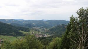Dieses Bild zeigt eine Webcam-Aufnahme vom Achertal, aufgenommen am Sonntag, den 13.09.2026 um 16:50 Uhr. Die Temperatur betrug 20.2°C.