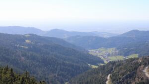 Dieses Bild zeigt eine Webcam-Aufnahme vom Achertal, aufgenommen am Mittwoch, den 08.04.2026 um 16:40 Uhr. Die Temperatur betrug 17.7°C.