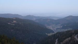 Dieses Bild zeigt eine Webcam-Aufnahme vom Achertal, aufgenommen am Donnerstag, den 05.03.2026 um 06:50 Uhr. Die Temperatur betrug 6.8°C.