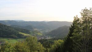 Dieses Bild zeigt eine Webcam-Aufnahme vom Achertal, aufgenommen am Montag, den 21.09.2026 um 18:30 Uhr. Die Temperatur betrug 18.7°C.