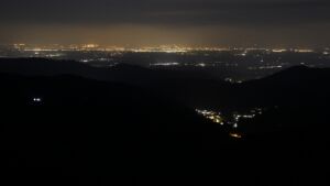 Dieses Bild zeigt eine Webcam-Aufnahme vom Achertal, aufgenommen am Mittwoch, den 25.03.2026 um 04:30 Uhr. Die Temperatur betrug 4.2°C.