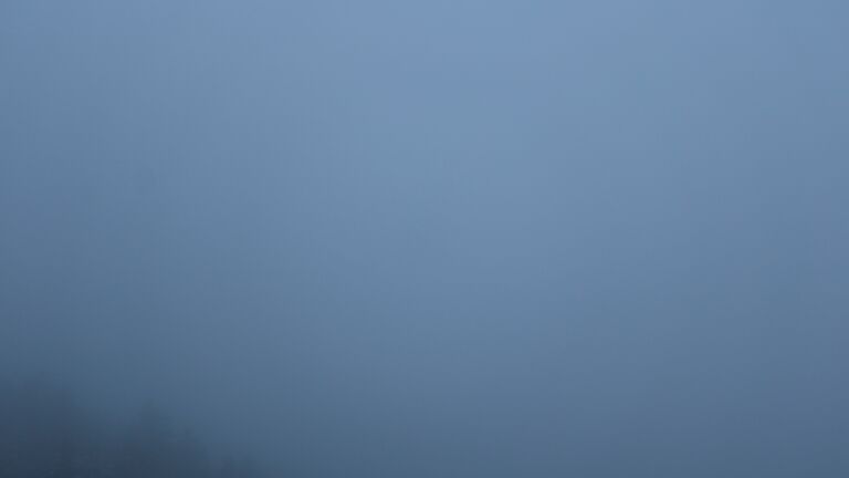 Dieses Bild zeigt eine Webcam-Aufnahme vom Achertal, aufgenommen am Dienstag, den 25.11.2025 um 08:00 Uhr. Die Temperatur betrug -0.3°C.