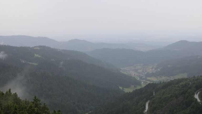 Dieses Bild zeigt eine Webcam-Aufnahme vom Achertal, aufgenommen am Mittwoch, den 04.06.2025 um 11:20 Uhr. Die Temperatur betrug 11.9°C.
